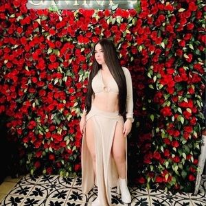 Meet your Posher, Adriana